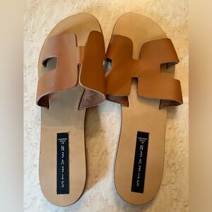 Steve Madden Sandal NWOT, slip on, size 10